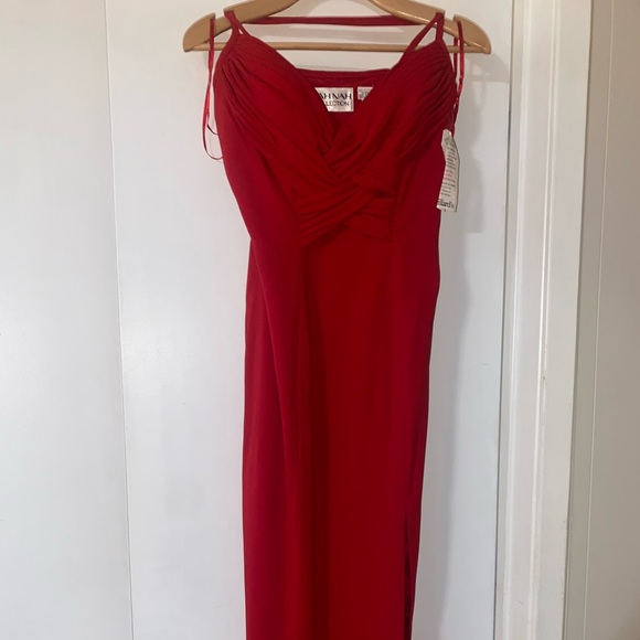 NWT NAHNAH Red Dress - Picture 2 of 4